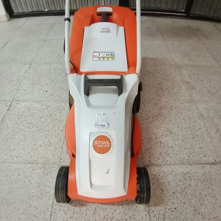 Cortacésped Eléctrico STIHL RME 235