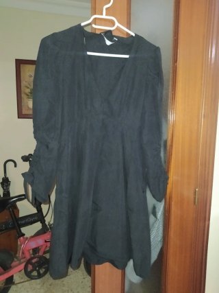 Vestido negro manga larga