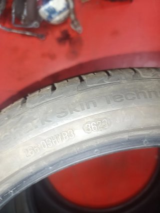 Neumáticos 225/40/18