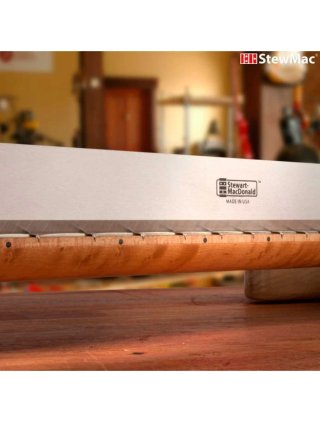 1 x Regla luthier StewMac 18 (45cm).