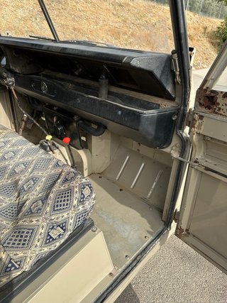 Land Rover Santana 88”