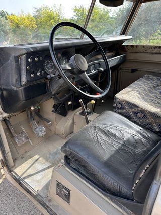 Land Rover Santana 88”