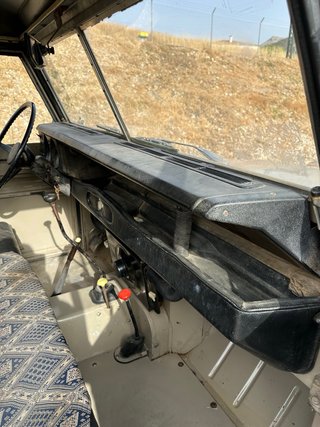 Land Rover Santana 88”