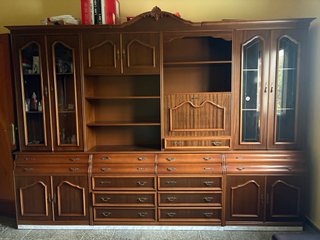 Mueble vitrina madera y cristal antiguo