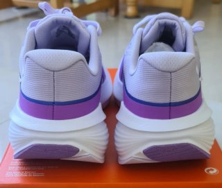 Talla 42  Nike zapatillas moradas y blancas