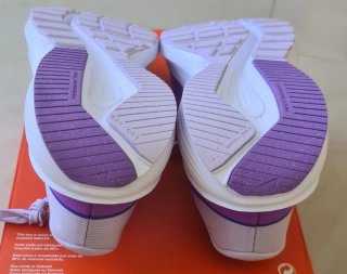 Talla 42  Nike zapatillas moradas y blancas