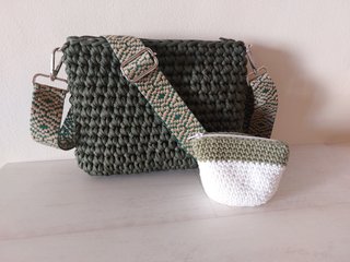 Monedero crochet verde y blanco nuevo