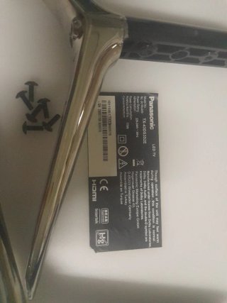 Patas TV Panasonic TX-43DS352E