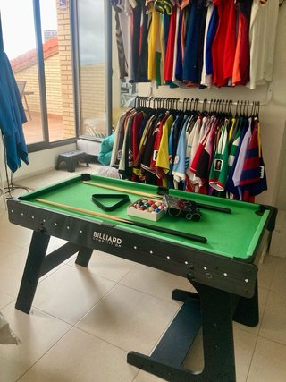 Mesa de billar en perfecto estado