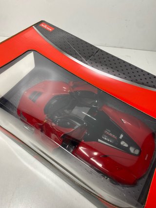 : Ferrari LaFerrari Rastar R/C 1:14