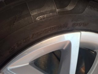 Llanta Seat León 2019 Nexen 205/55 R16