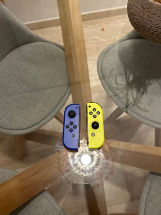 Nintendo oled Switch Azul y Amarillo