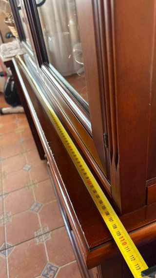 Vitrina de salón de madera y cristal Precio negoc