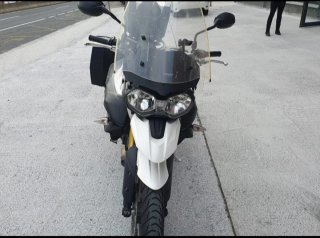 Triumph Tiger 800 Adventure Blanca