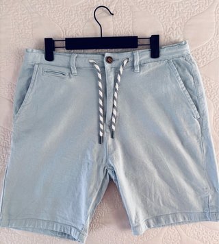 Pantalón corto hombre azul