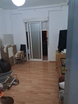 Alquilo habitación para estudiante en san Vicente