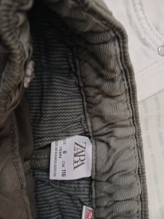 Pantalones cortosZara Niño Beige y Verde