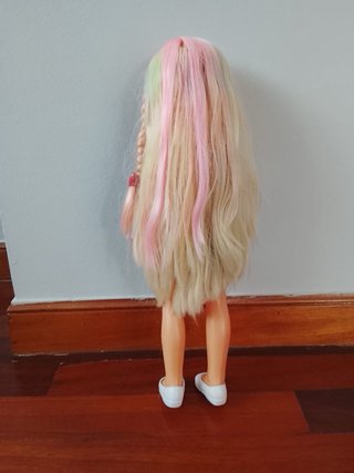 Muñeca Nancy colorida