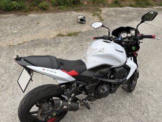 Kawasaki Z750 2012 Blanca