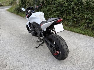 Kawasaki Z750 2012 Blanca