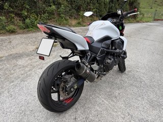 Kawasaki Z750 2012 Blanca