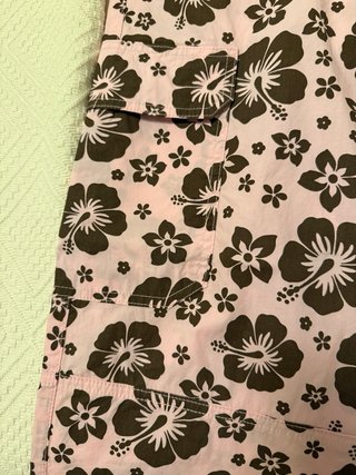 Conjunto Pantalones Cargo y Sombrero Estampado
