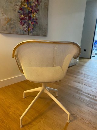Silla de diseño blanca