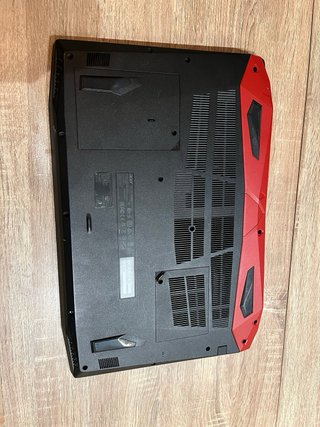 Acer Predator Helios 300 (PH315-51) - i7-8750H GTX
