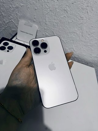 Iphone 13 Pro 256GB Plata + Accesorios