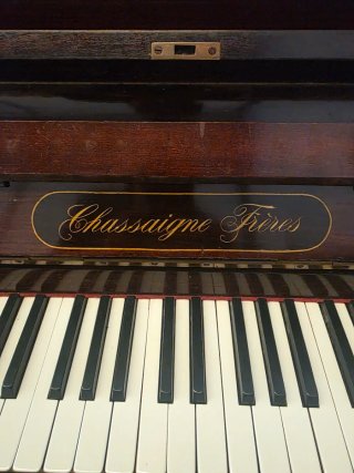 Piano Vertical Antiguo Chassaigne Frères Caoba