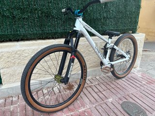Canyon Stitched 720 Slopestyle