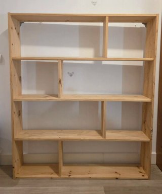 Estantería Asimétrica De Madera