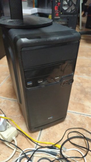 Ordenador sobremesa Aero Negro Completo