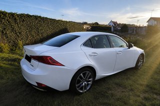 Lexus IS 300H 2018