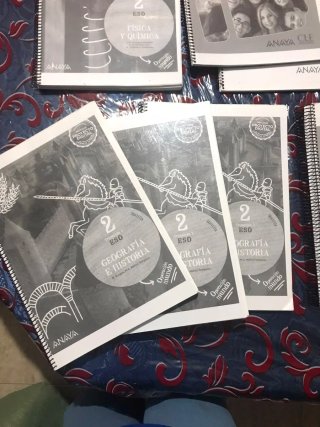 Libros 2 de eso ies leopoldo queipo