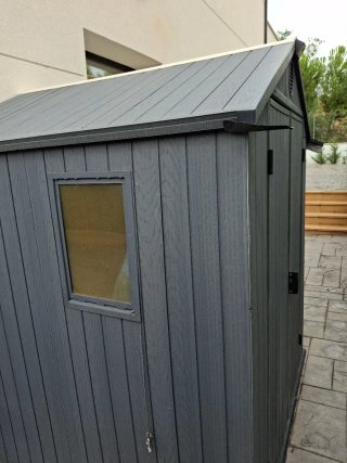 Caseta de resina Keter Darwin 6x6