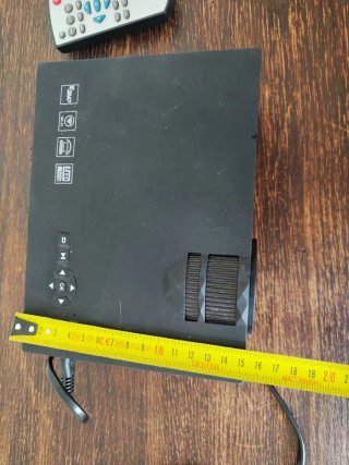Mini Proyector LED WiFi HDMI USB con Mando