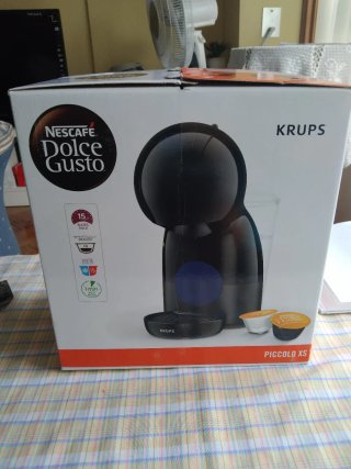 Cafetera Dolce Gusto Negra