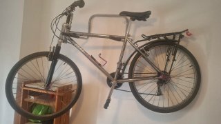Bicicleta de montaña tamaño mediano marca BH
