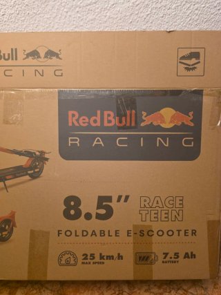 Patinete Eléctrico Red Bull