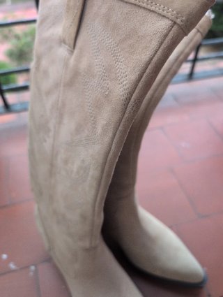 Botas altas estilo Cowboy beige