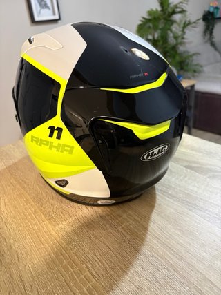 Casco HJC y equipación ARMURE con botas. TALLA L