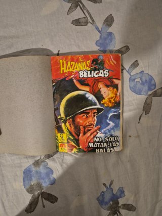 Lote 2 Tomos Cómics Hazañas Bélicas Extra  G4 1987