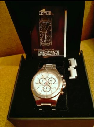 Reloj Lotus Cronógrafo Hombre Plateado Blanco