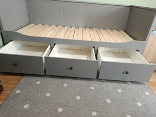 79€ Cama Diván HEMNES IKEA 3 cajones gris