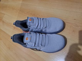 Zapatillas deportivas Fitville grises y naranjas