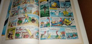 ASTERIX LA ROSA Y LA ESPADA