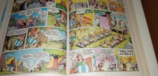ASTERIX LA ROSA Y LA ESPADA