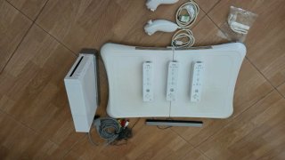 Consola Nintendo Wii Blanca + Juegos y Accesorios