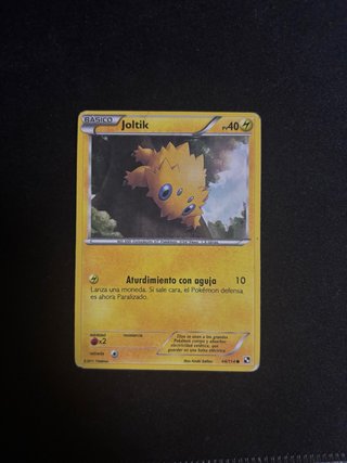 Carta Pokémon Joltik Básico 40 HP
